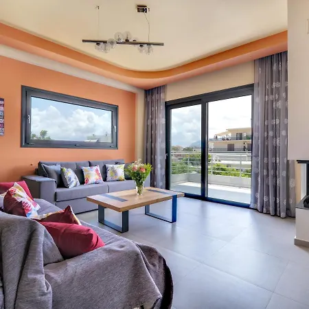 Fotini 's Near The Center.