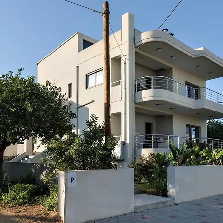 Fotini 's Near The Center. Апартаменты *