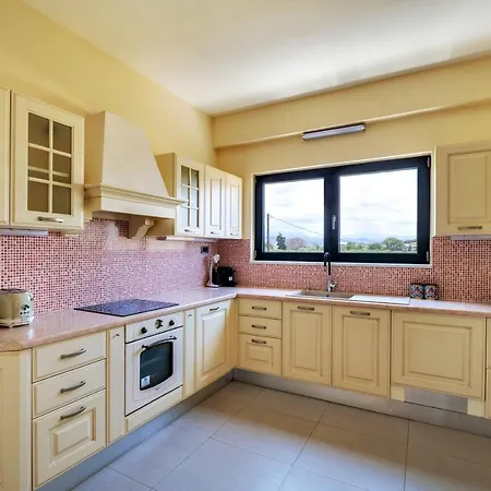 Apartment Fotini 's Near The Center. *